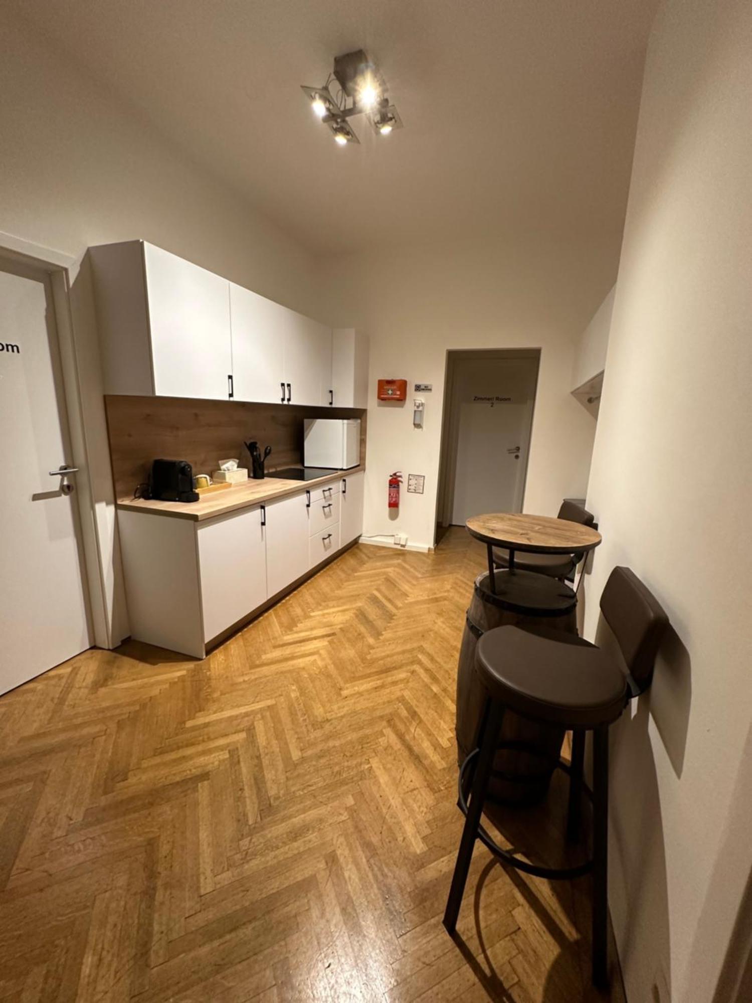 Datri Petite Suite 1 - 3 Вена Экстерьер фото